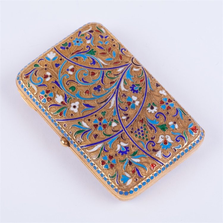 Russian enamel silver cigarette case. — image 1