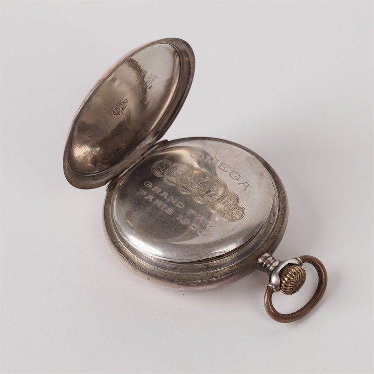 Silver pocket watch "Omega". — image 3
