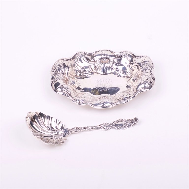 Silver spoon with deep dish. USA. — image 1