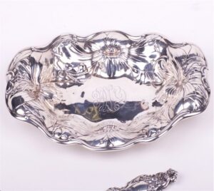 Silver spoon with deep dish. USA. — image 4