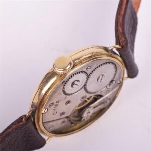 "Cyma" 18K gold men's wristwatch — image 3