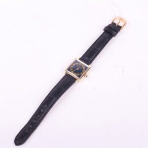 Jaeger Le Coultre 18K gold quartz women's wristwatch — image 3