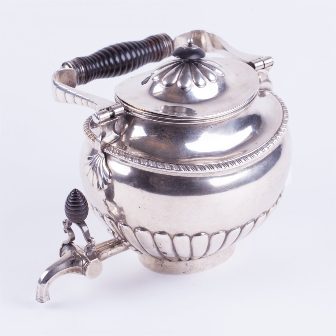 Russian silver tea kettle. — image 2