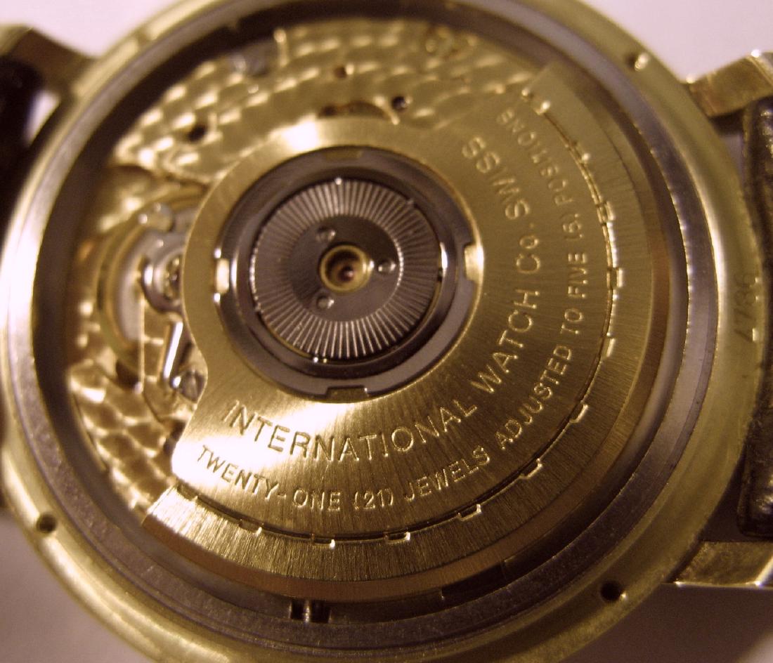 "IWC" men's wristwatch with calendar — image 8