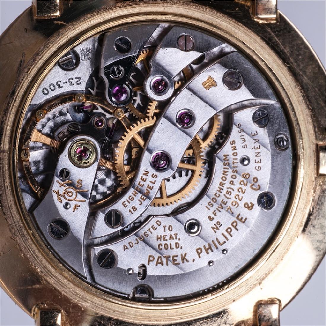 Patek Philippe solid gold men's wristwatch — image 5
