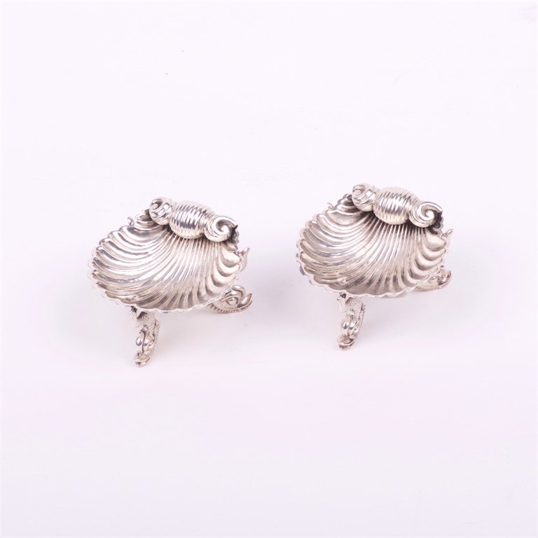 Silver 2 saltcellars. — image 1