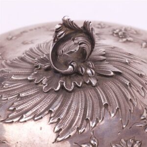 Silver pot with cover. England. — image 6