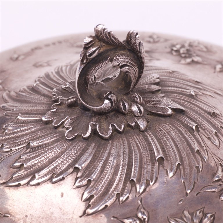 Silver pot with cover. England. — image 6
