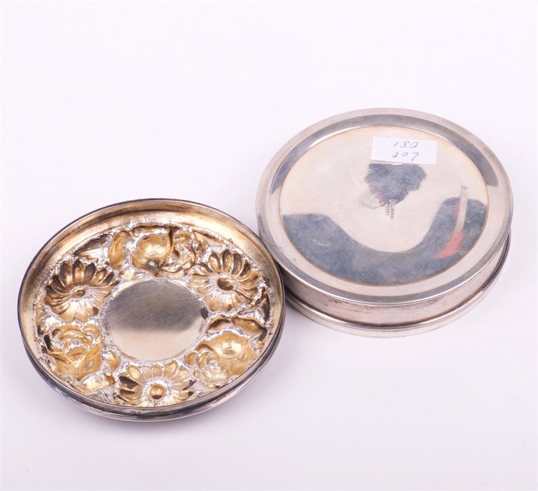 Silver box with the cover. Portugal. — image 4