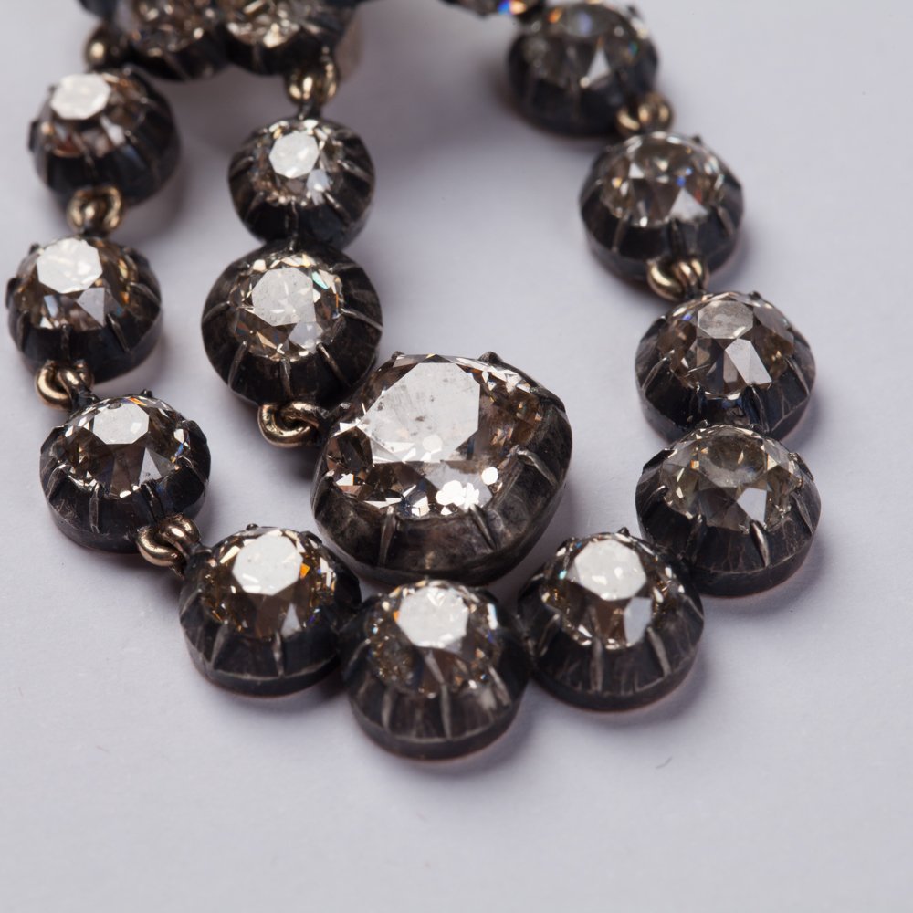 Earrings with diamonds. — image 8