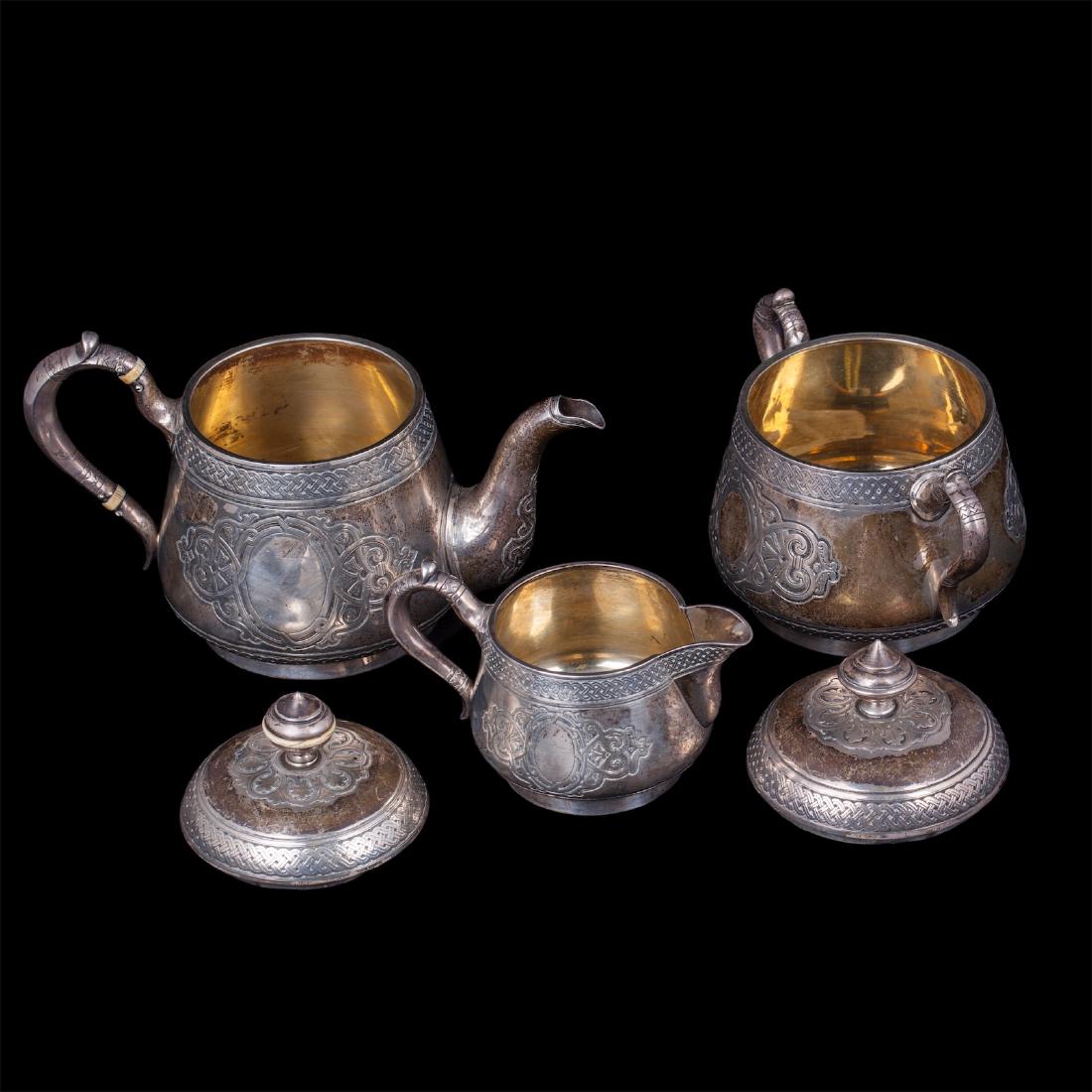 Russian parcel-gilt silver tea service — image 2