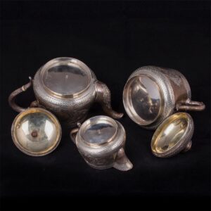 Russian parcel-gilt silver tea service — image 3