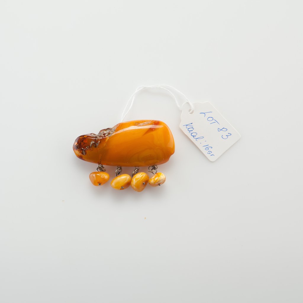 Natural Old Baltic Amber brooch. — image 1