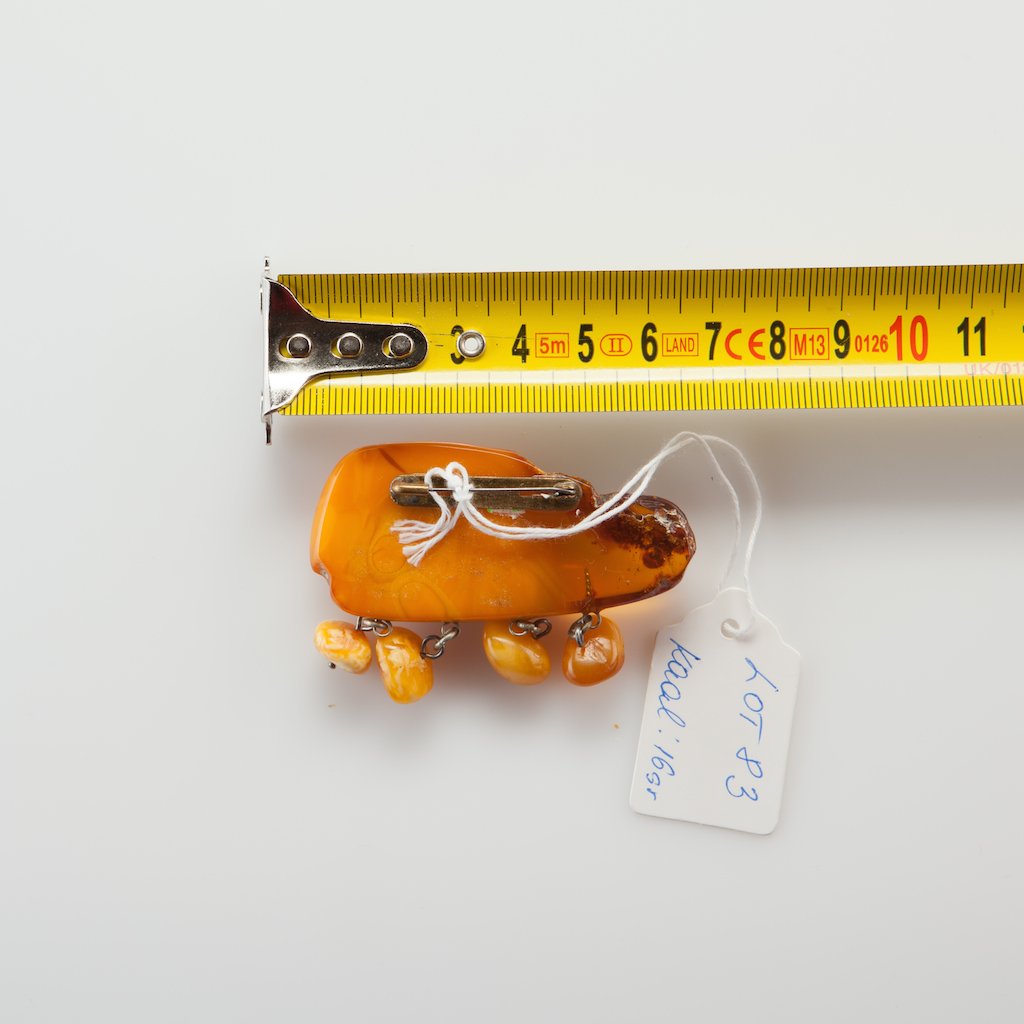 Natural Old Baltic Amber brooch. — image 2