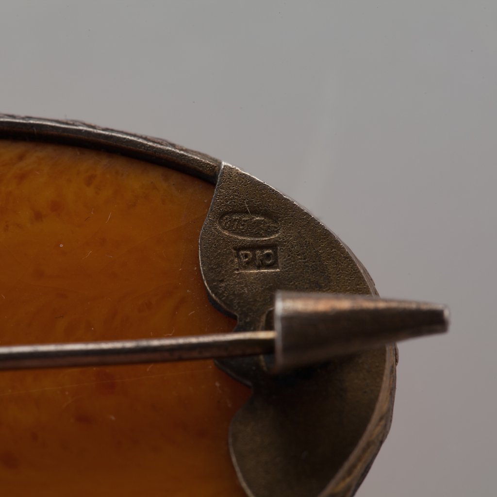 Natural Baltic Amber sterling silver brooch. — image 7