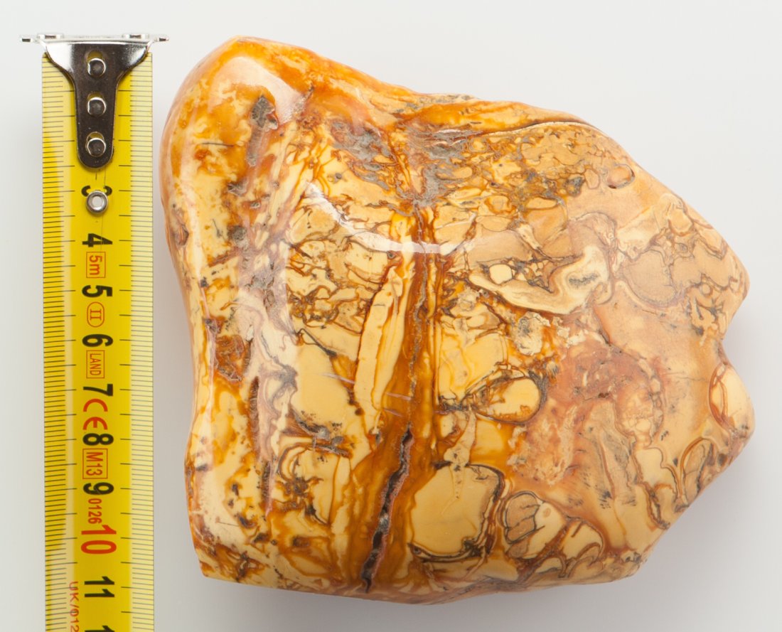 Natural Baltic Amber piece. — image 1