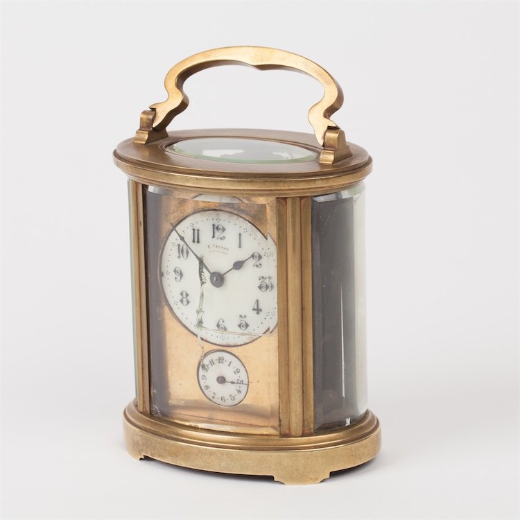 Oval shape carriage alarm clock "E. Fachat". — image 2