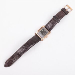 18K gold men's wristwatch on a leather strap — image 2