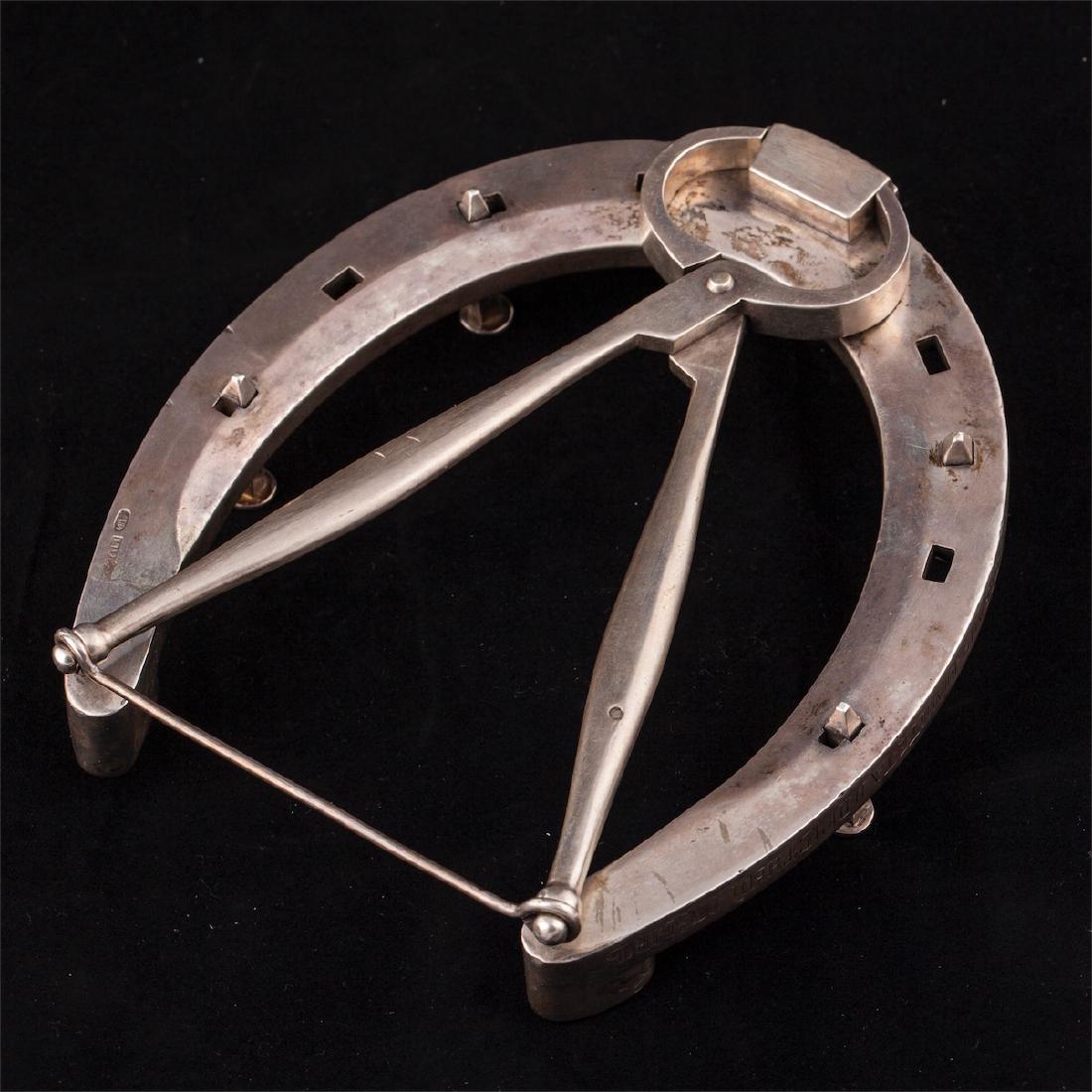 Rare silver-gilt prize in the shape of horseshoe — image 4