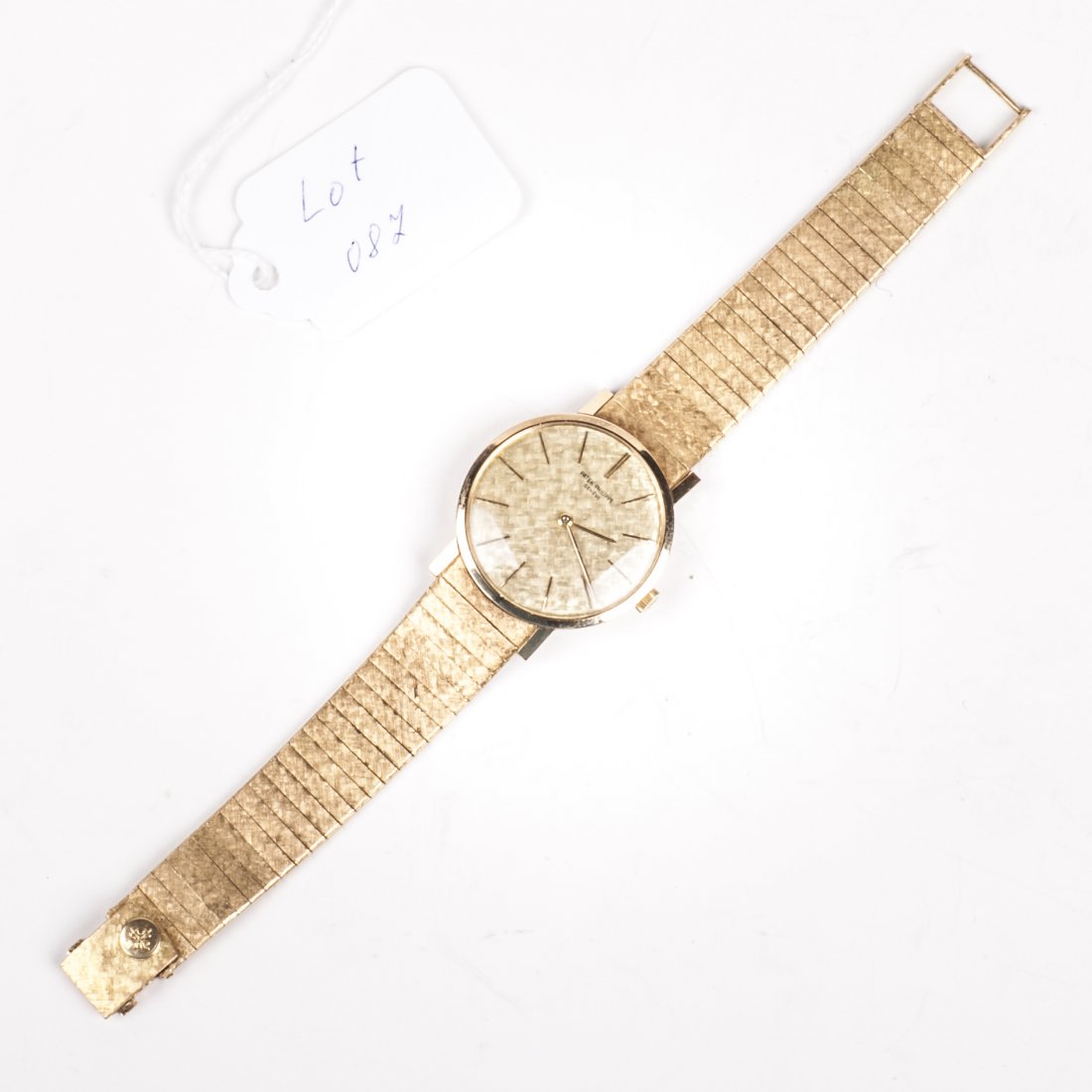 Patek Philippe solid gold men's wristwatch — image 2