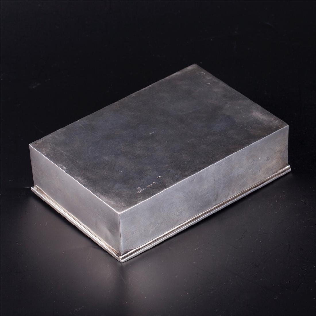 Russian silver-gilt Art Nouveau cigar humidor. — image 4