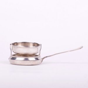 Silver strainer with stand. French. — image 2