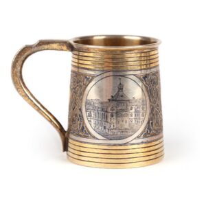 Beaker in the shape of barrel with views of Moscow. — image 1