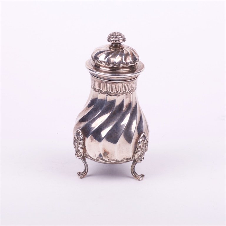 French silver pepper cellar. 950 proof. — image 2