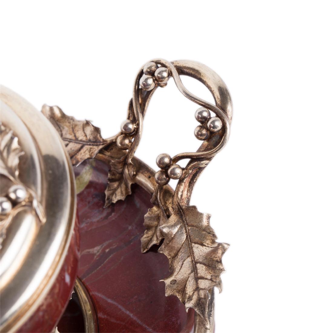Elegant silver-gilt and jasper vase on the plate — image 3