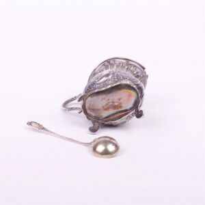 French silver pepper cellar with spoon. — image 4