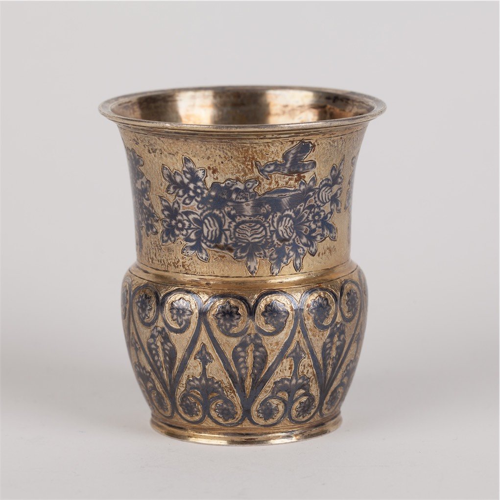 Beaker with floral decor. Moscow, 1834. — image 2