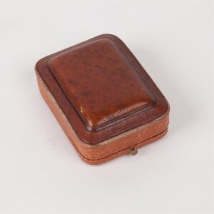Gold pocket watch in box. — image 2