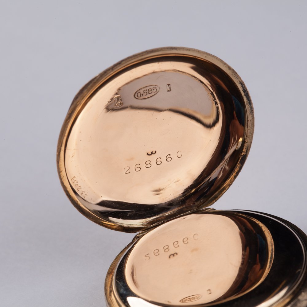 Gold pocket watch. — image 4