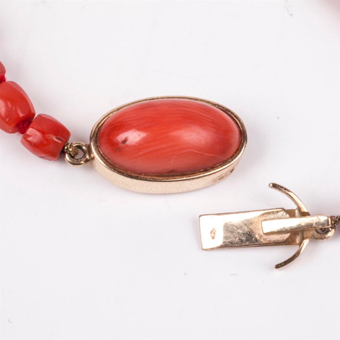Antique Rose coral necklace with gold lock — image 3
