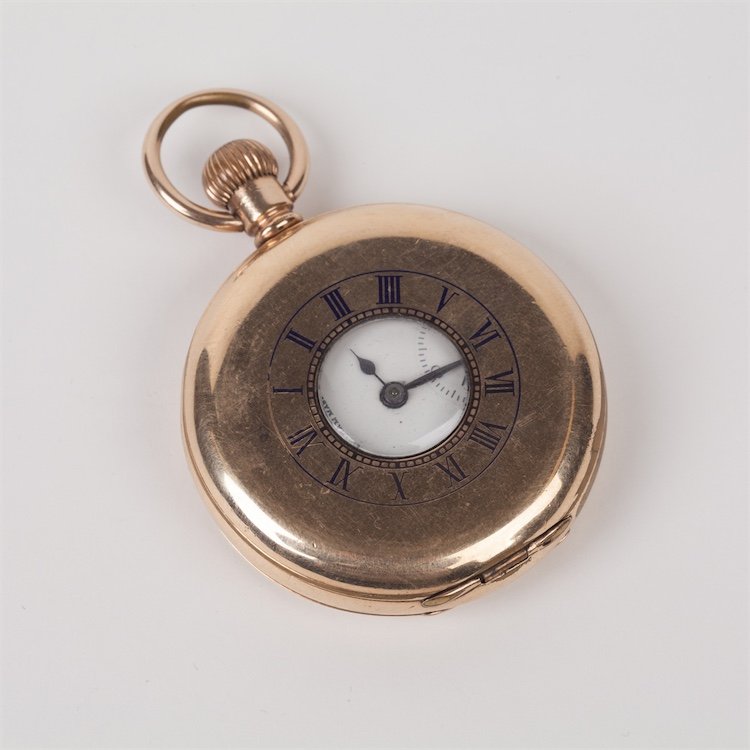 Gilded pocket watch "A.W.W.Co Waltham Mass". — image 1