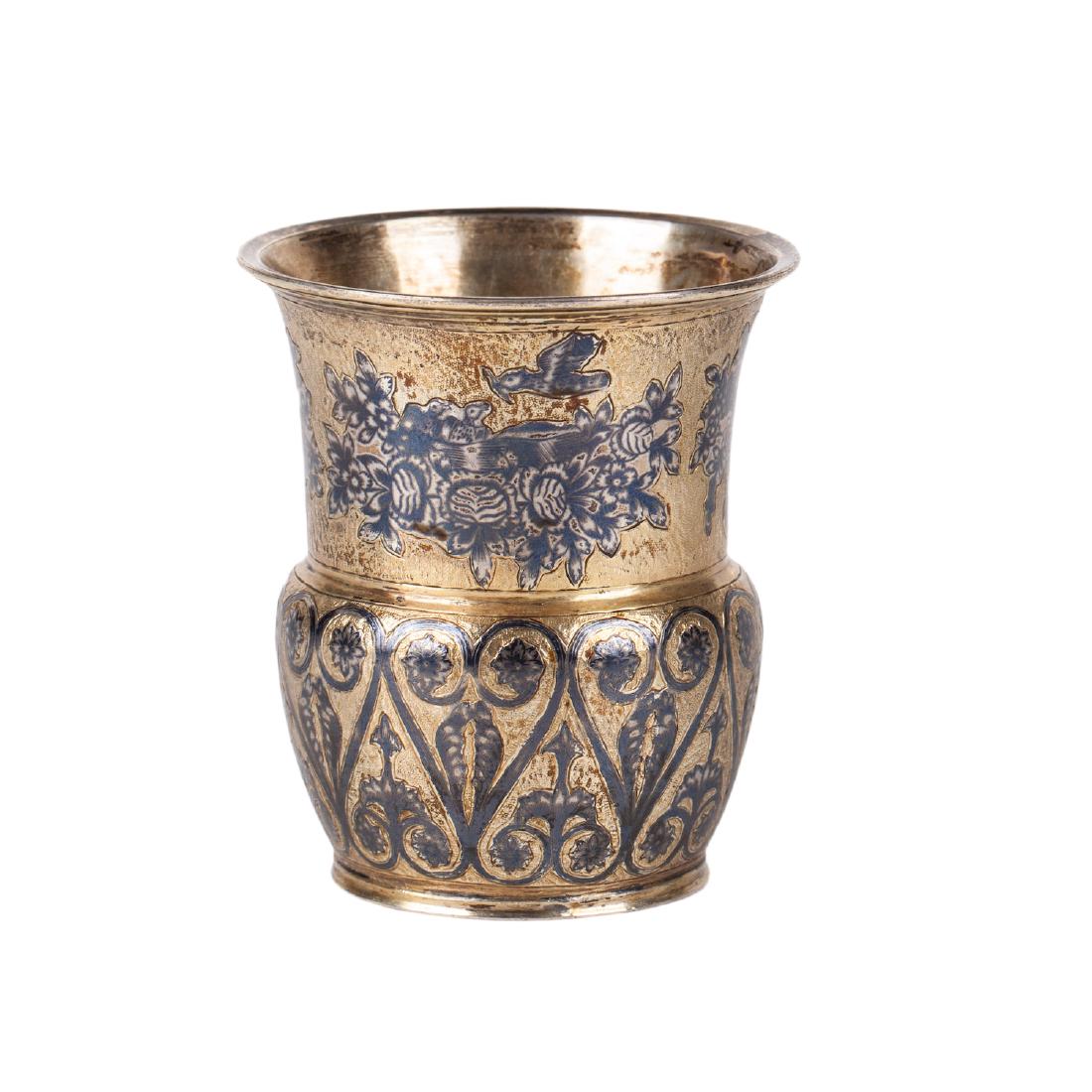 Sazikov beaker with floral decoration — image 1
