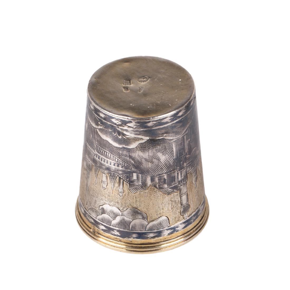 Beaker with a panoramic view of Moscow Kremlin — image 4