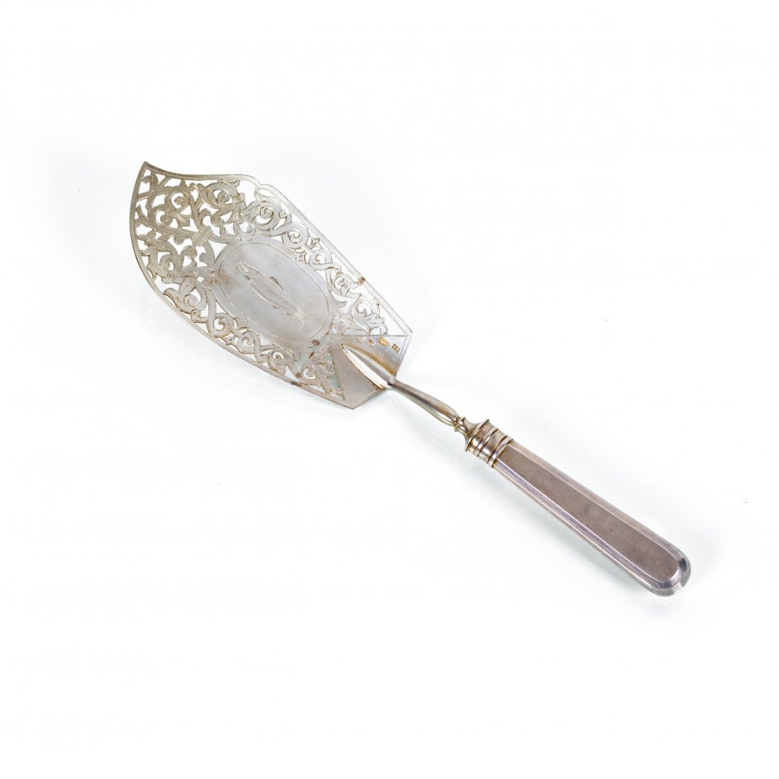 Table fish shovel. Makers mark of V.Akimov. — image 1