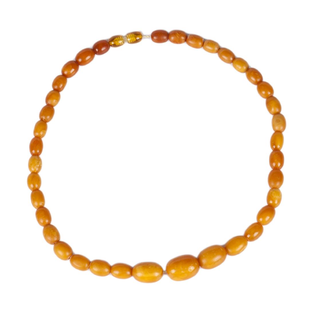 Antique amber necklace. Weight: 21.9 g. — image 1