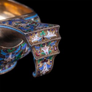 Grand silver-gilt and enamel presentation kovsh — image 3