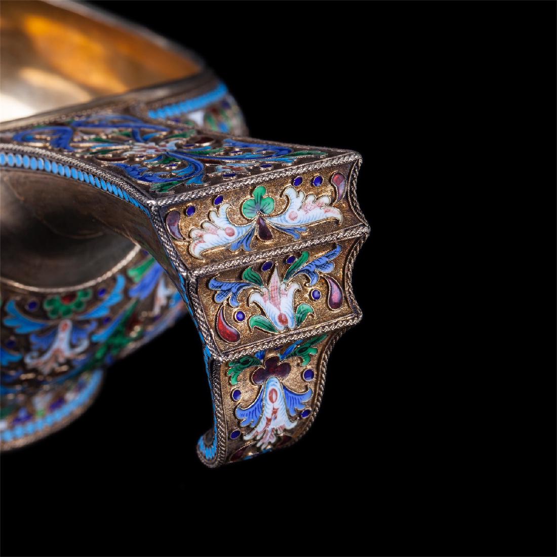 Grand silver-gilt and enamel presentation kovsh — image 3