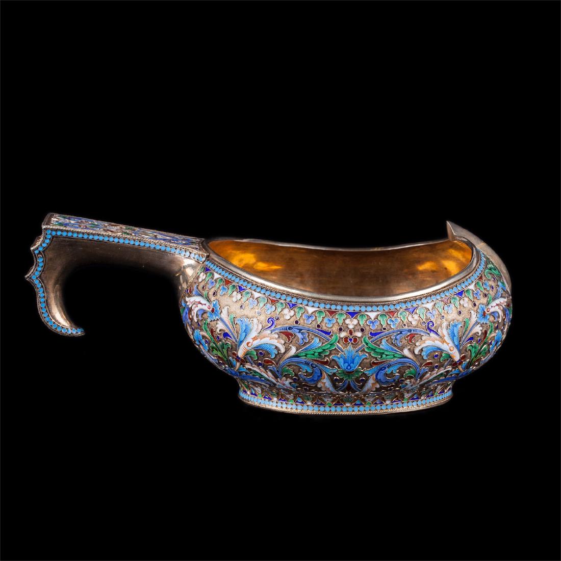 Grand silver-gilt and enamel presentation kovsh — image 4