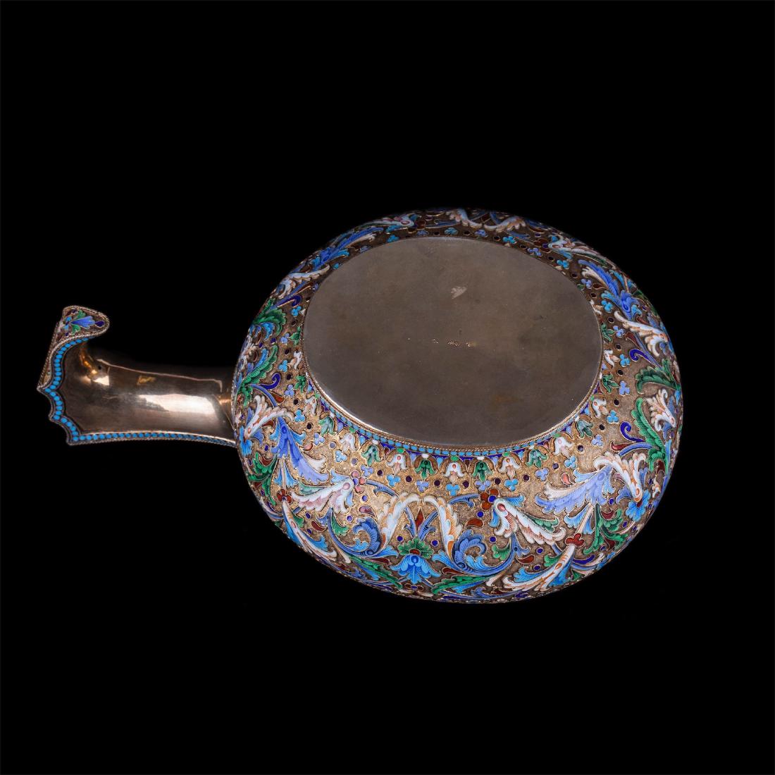 Grand silver-gilt and enamel presentation kovsh — image 6
