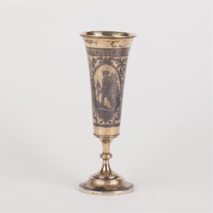 Pokal with depiction of officer and view of Moscow. — image 1