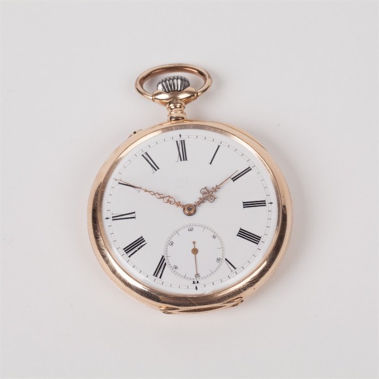 Gold pocket watch "I.W.C". — image 1