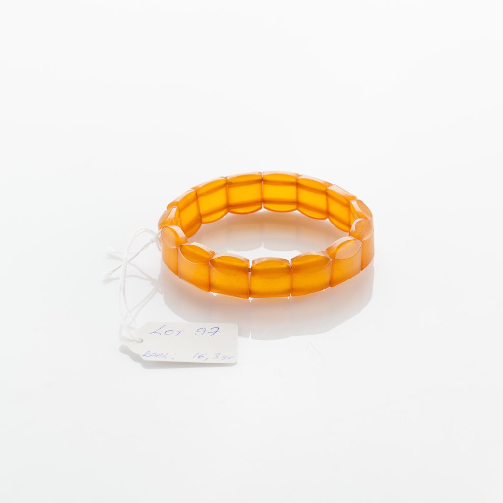 Natural Baltic Amber bracelet. — image 1