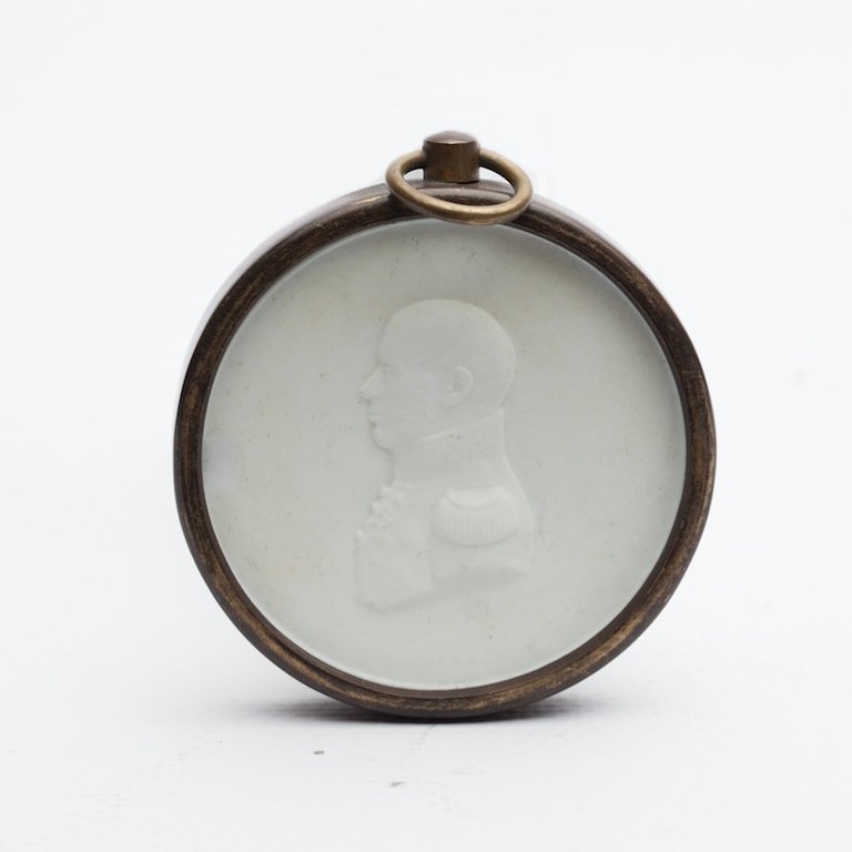 Russian pocelain plate “Barclay de Tolly” — image 1