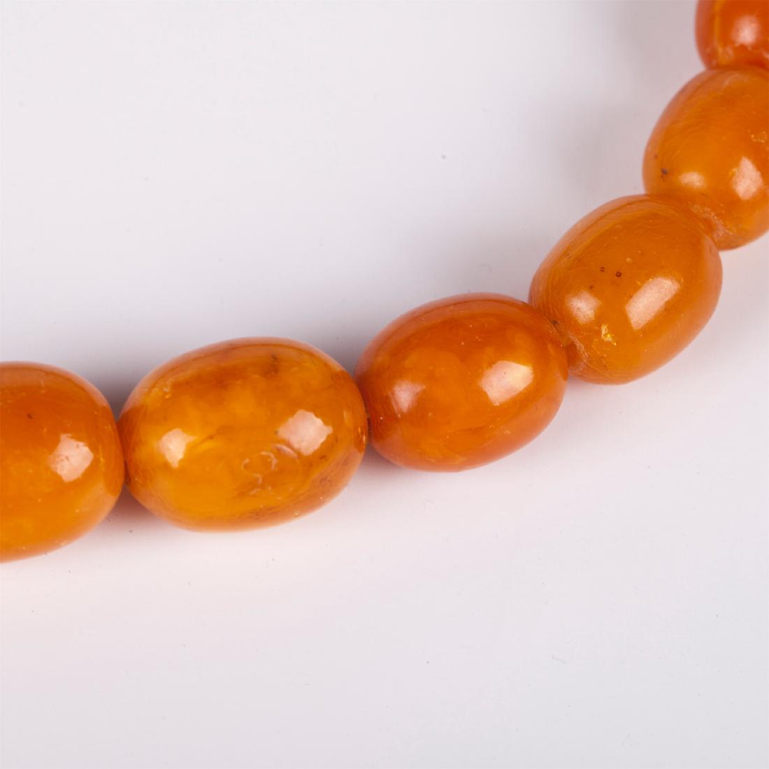 Antique amber necklace. Weight: 44 g. — image 2