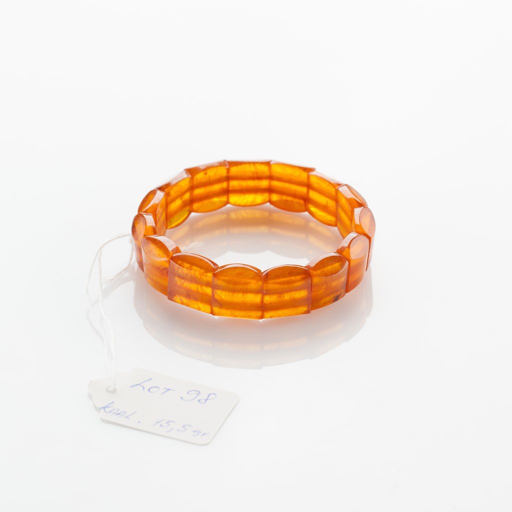 Natural Baltic Amber bracelet. — image 1