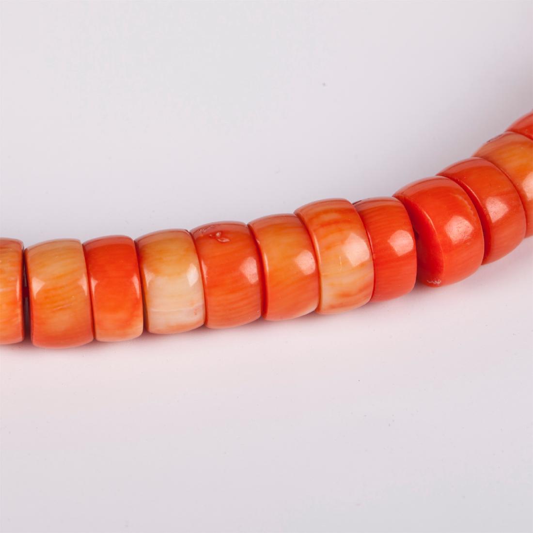 Antique coral necklace. Weight: 111.7 g. — image 2